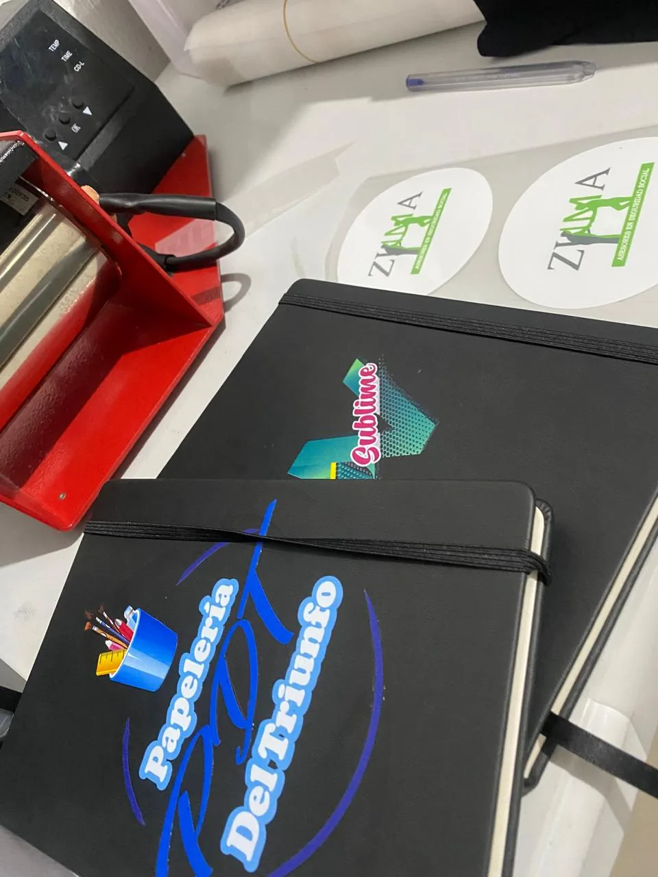 Libreta DEREBO 21 × 14 cm personalizada por JV Sublime